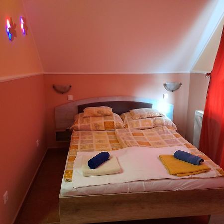 Andrea Apartman Hajduszoboszlo Exterior photo