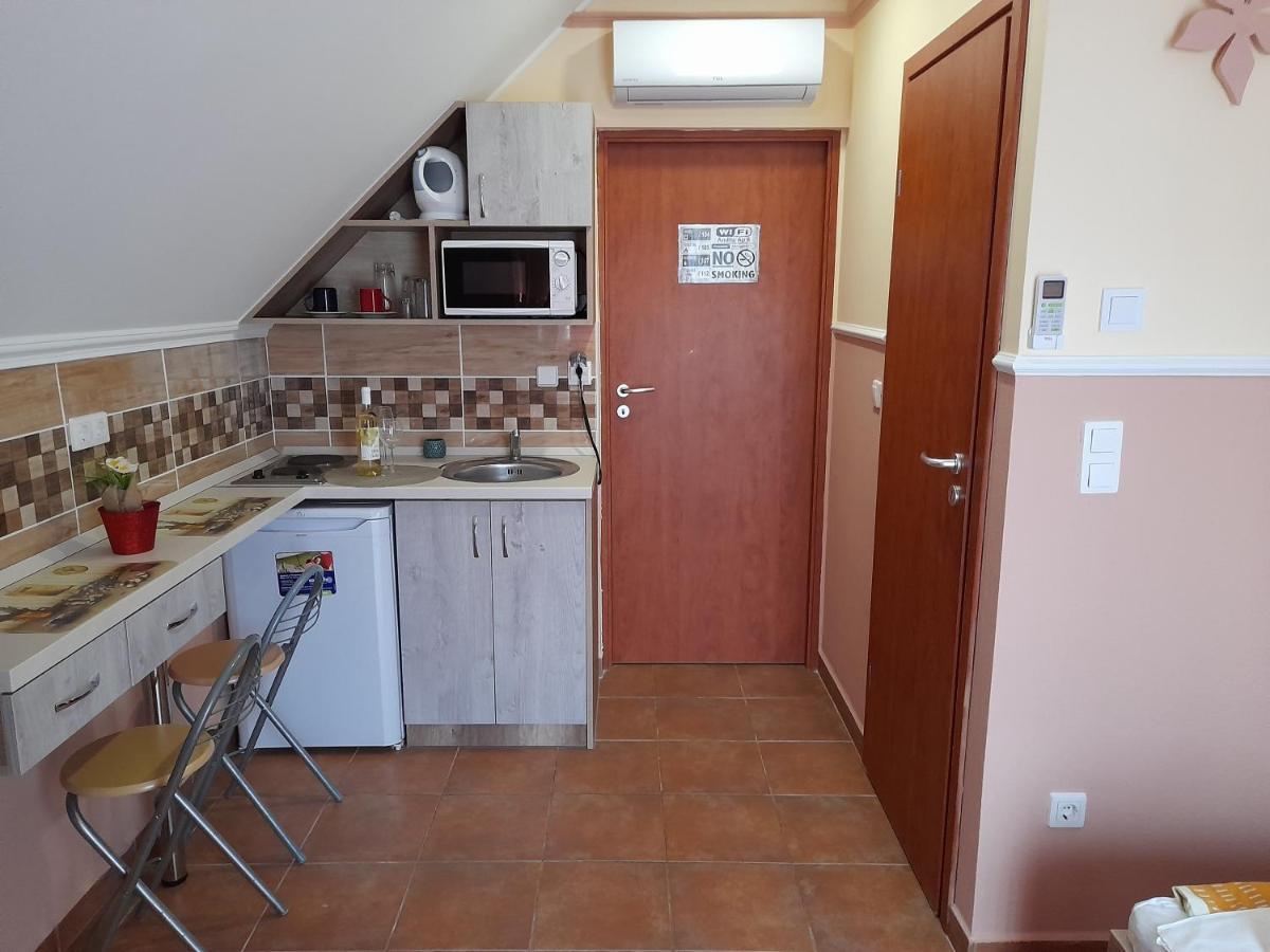 Andrea Apartman Hajduszoboszlo Exterior photo